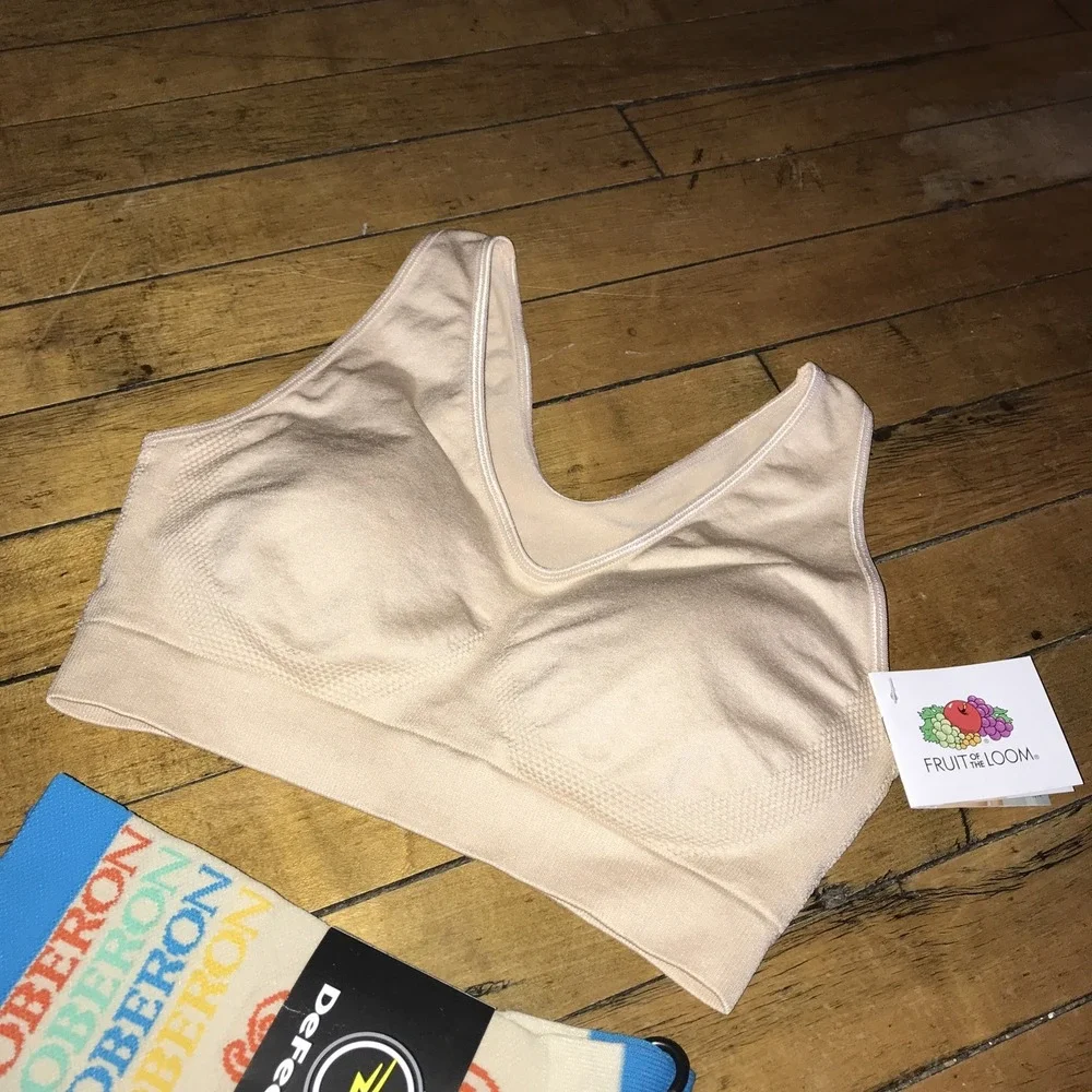 Fruit Of The Loom‎ Juniors Size Small Bra Beige NWT